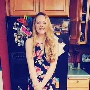 Meet your Posher, Kenzie